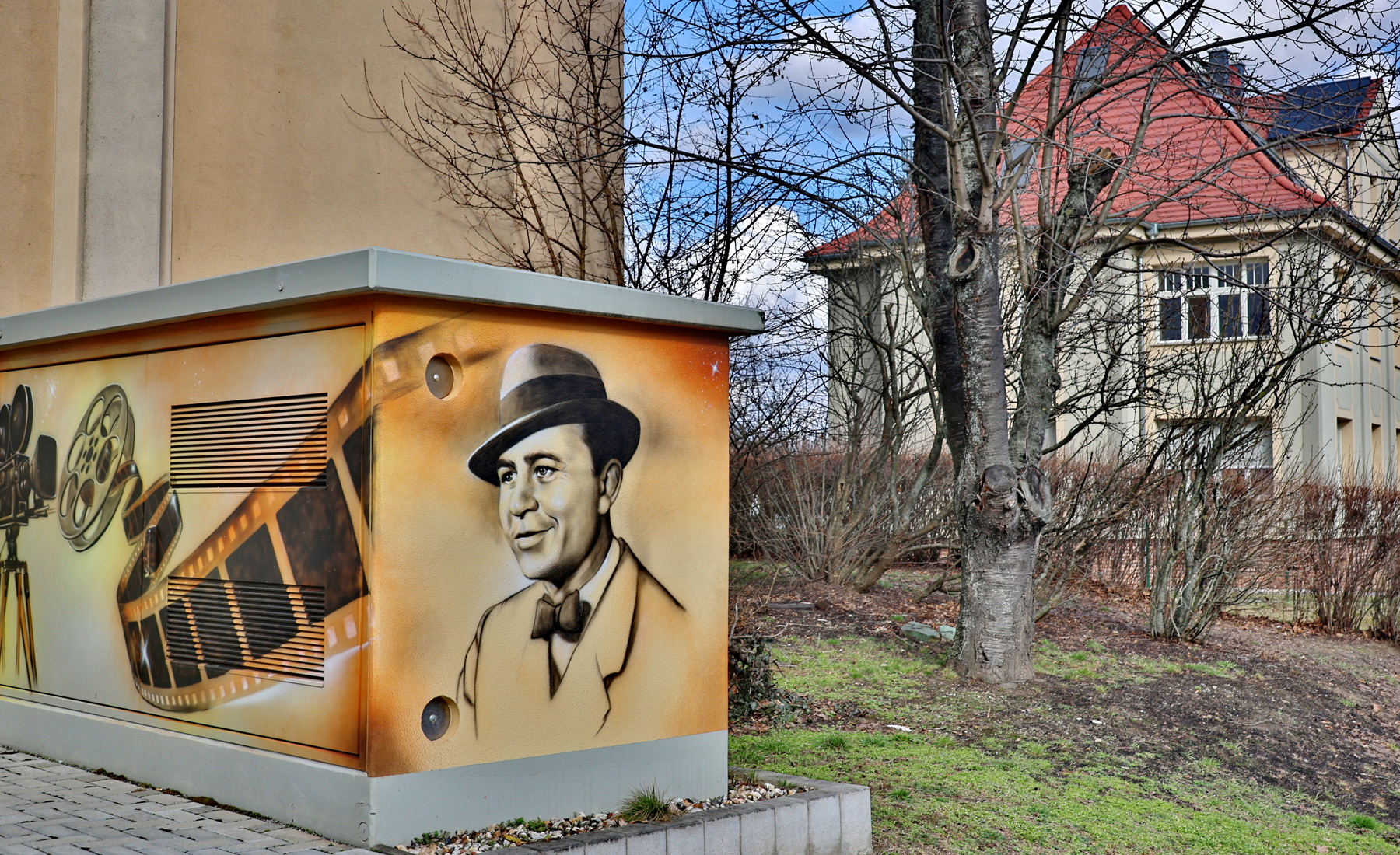 Trafohäuschen mit Malerei